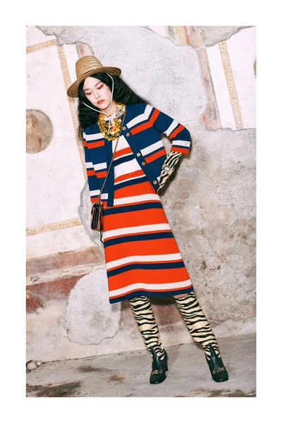 Look 57